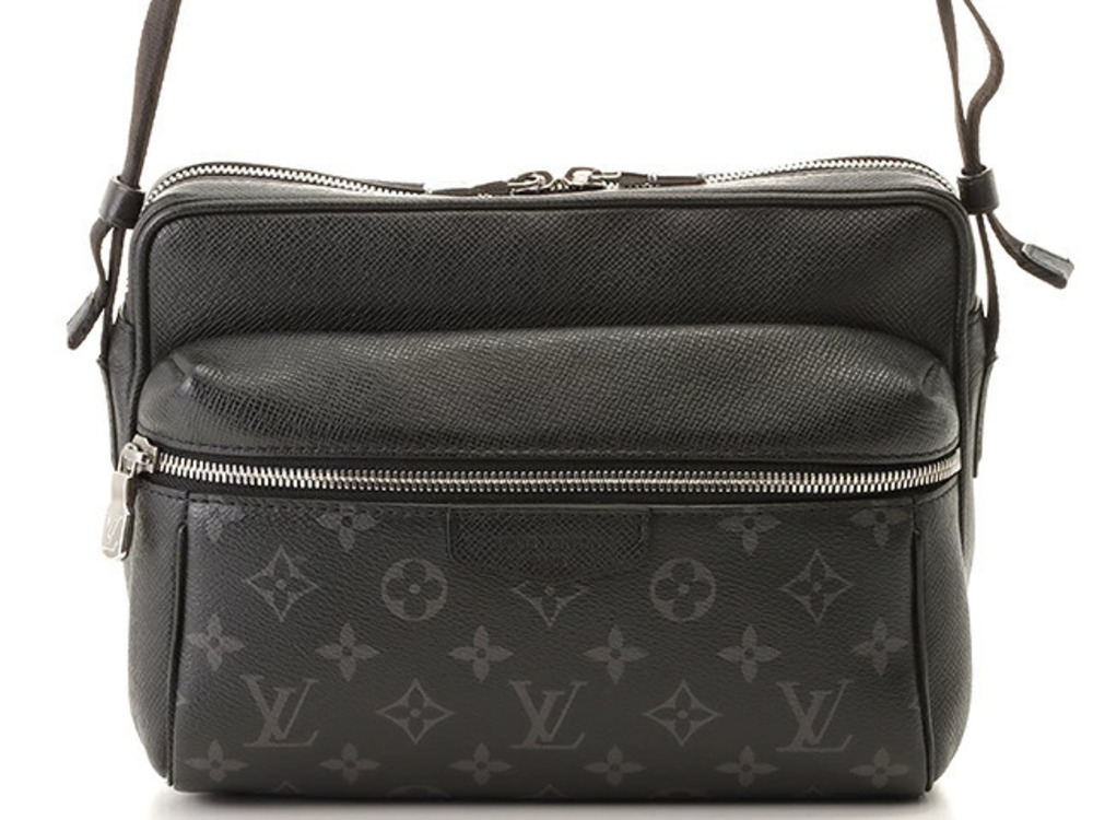 Louis Vuitton Outdoor Messenger Taigarama Noir Black Shoulder Bag
